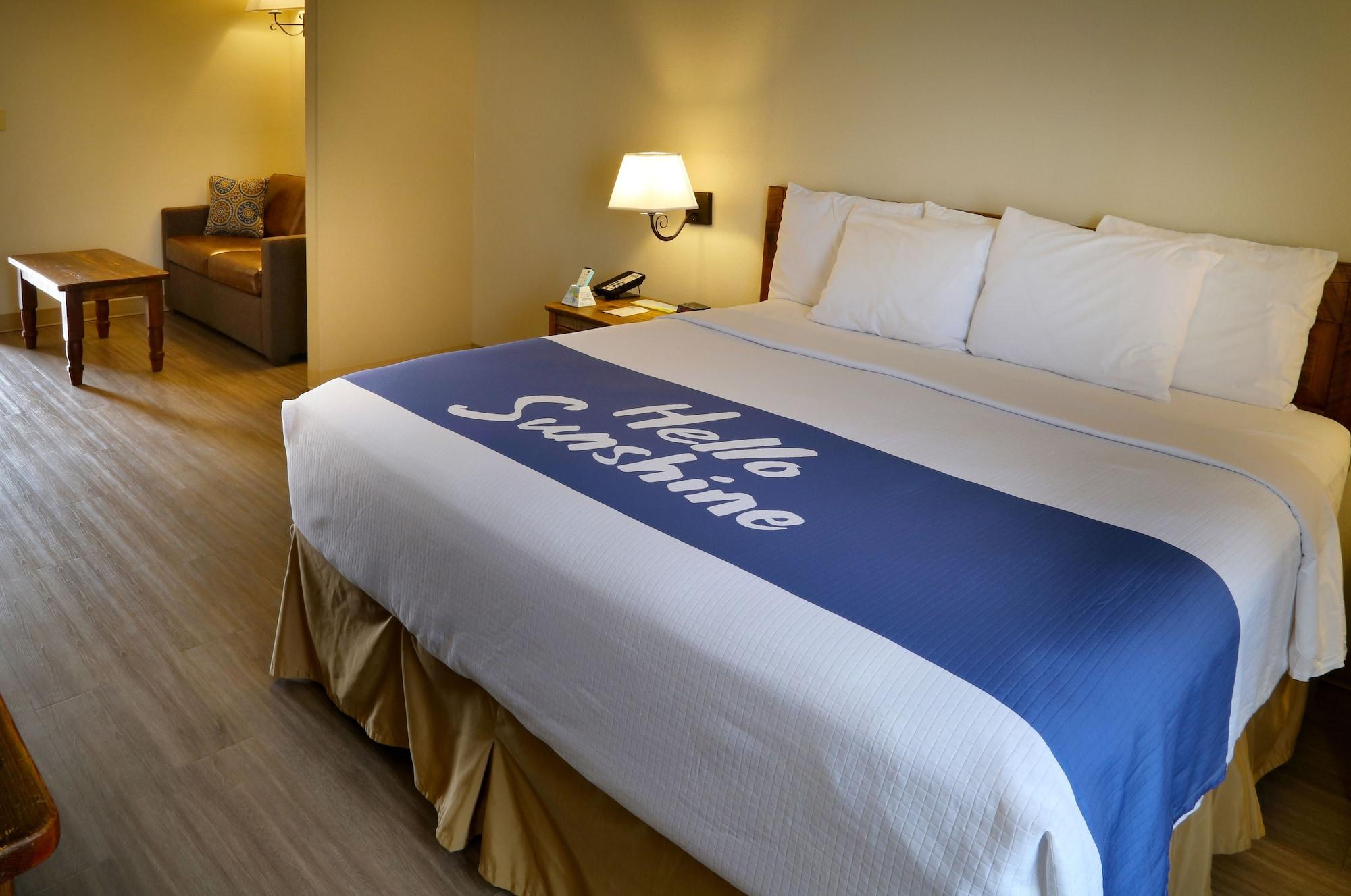 Days Inn & Suites By Wyndham Llano Exterior photo