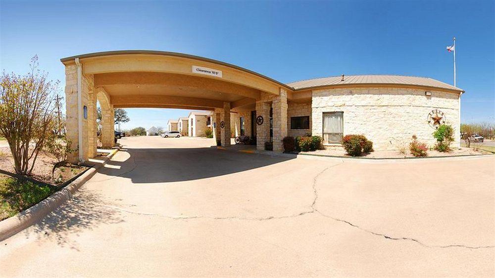 Days Inn & Suites By Wyndham Llano Exterior photo